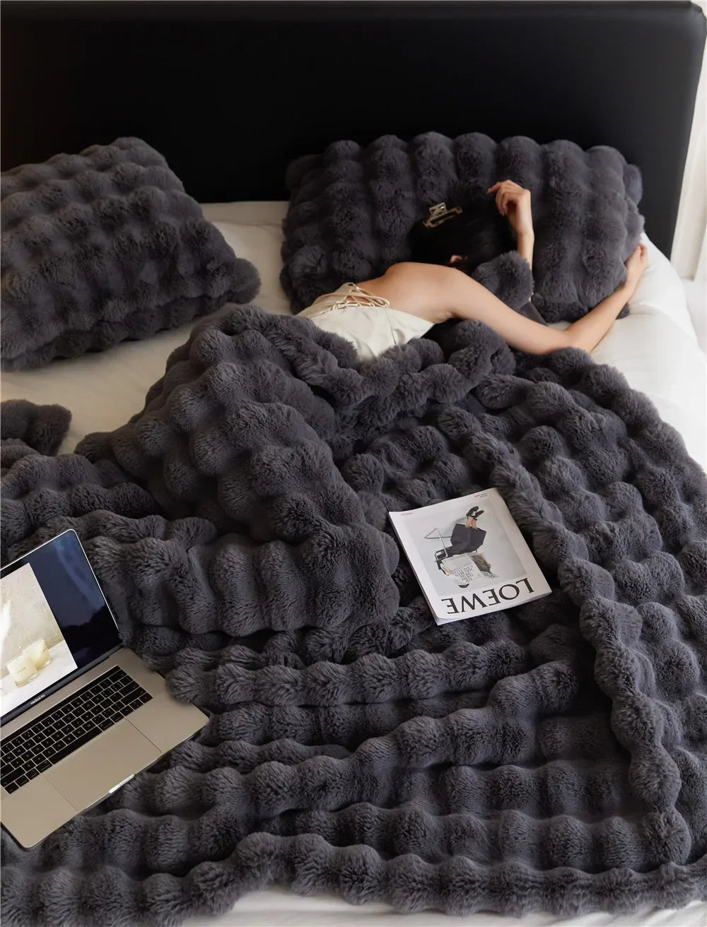 Double-sided Imitation Rabbit Blanket - Soft & Warm